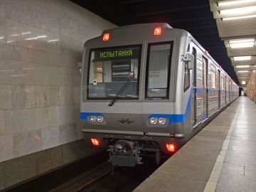 Нижегородцы впервые услышали «Хор в метро» на станции Горьковская