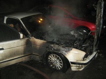 Еще пять автомобилей подожгли в Дзержинске