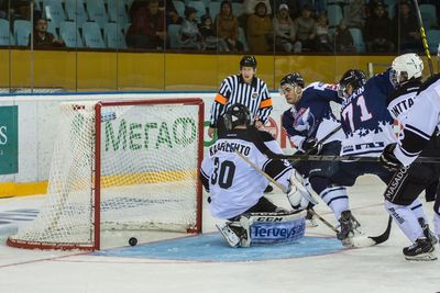Хоккеисты «Чайки» одержали первую победу на кубке мира в матче с белорусским «Динамо»