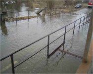 В Борском районе затопило мост через Линду