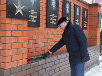 Мемориал памяти пяти героям социалистического труда торжественно открыли в Городецком районе