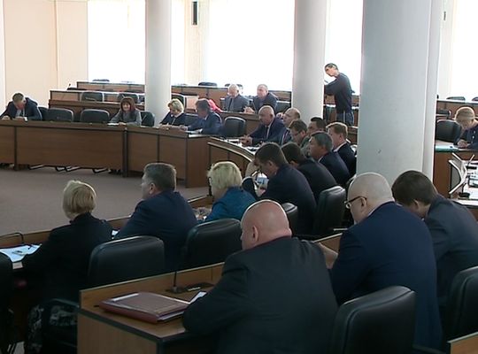 Глава администрации Нижнего Новгорода Сергей Белов начал отчитываться перед депутатами Городской Думы о проделанной работе в 2016-ом году