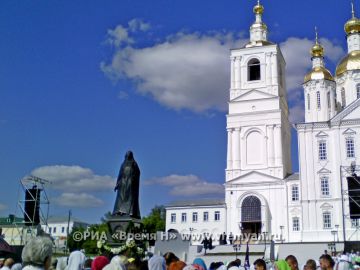 Памятник Патриарху Сергию торжественно открыли в Арзамасе