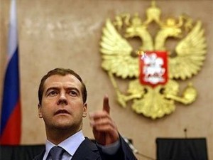 Медведев пообещал разобраться со всеми