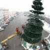 Главную новогоднюю ёлку начали устанавливать на площади Минина