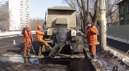 В апреле в городе начнется ямочный ремонт дорог