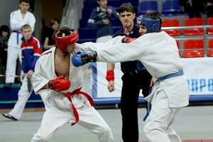 В спорткомплексе «Динамо» команды силовых структур региона выбирают лучшего в рукопашном бое