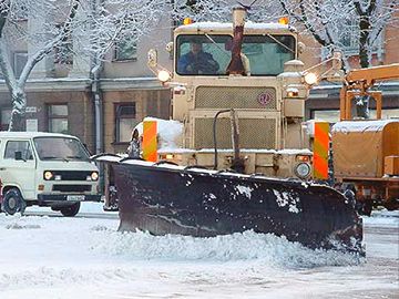 Коммунальная техника перешла на круглосуточный режим работы в Нижнем Новгороде