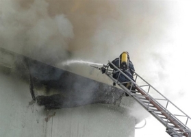 Пожар площадью 200 квадратных метров сегодня произошел на Горьковском автозаводе