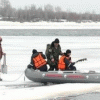 Сегодня утром на Волге в районе гидроэлектростанции под лед провалился рыбак