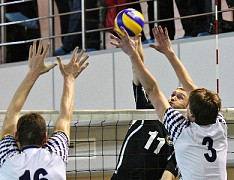 В 17 часов по московскому времени в Сургуте стартует третий матч четверьфинальной серии чемпионата России по волейболу среди команд высшей лиги