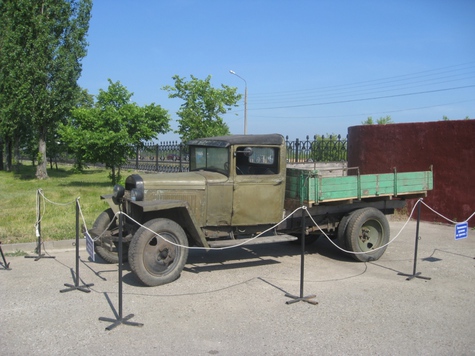 В парке Победы на Гребном канале одним экспонатом стало больше