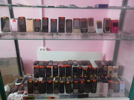 Нижегородские полицейские прикрыли работу пяти торговых точек, которые занимались покупкой и продажей подержанных сотовых телефонов, а также сбытом видео- и фототехники