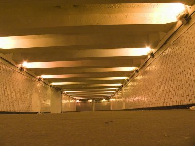 В подземном переходе на площади Лядова восстановлены светильники