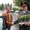 Сотрудники ГИБДД Нижегородской области подарили родителям-автомобилистам комнатные цветы