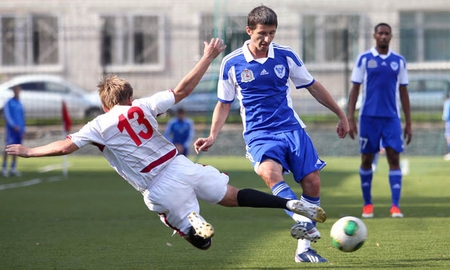 Футбольный клуб «Волга» в День города убил сразу двух зайцев