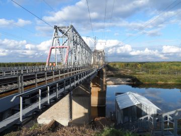 Реконструированный железнодорожный мост через реку Ветлуга открылся в Нижегородской области