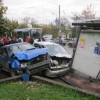 В Нижнем Новгороде две столкнувшиеся иномарки врезались в остановку