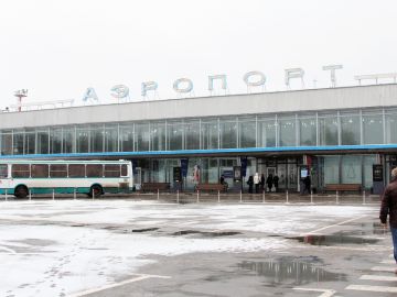 Нижегородский аэропорт принял 22 самолета из-за непогоды в Москве