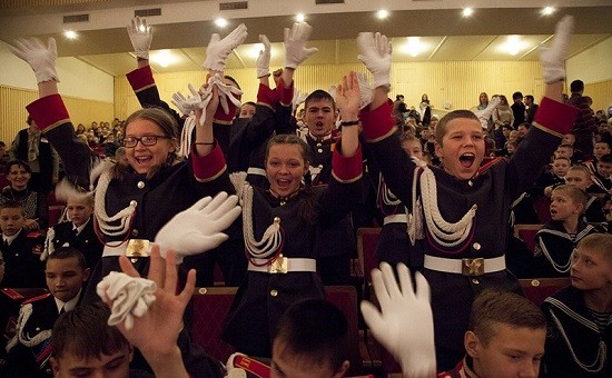 Почти тысяча детей из регионов Приволжья посетили Окружную Новогоднюю Ёлку