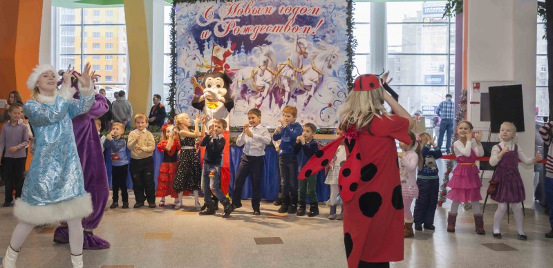 Eлка исполнения желаний появилась в одном из торгово-развлекательных центров города