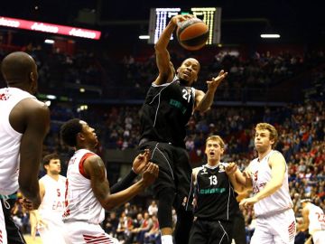 Нижегородские баскетболисты разгромили «Милан» в дебютном матче топ-16 Евролиги