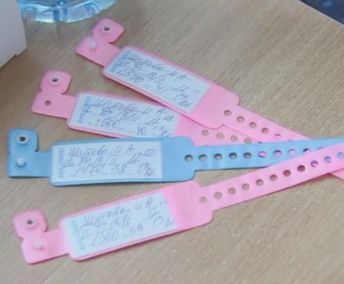 Четверняшек, которые появились на свет в шестом роддоме Нижнего Новгорода, показали журналистам