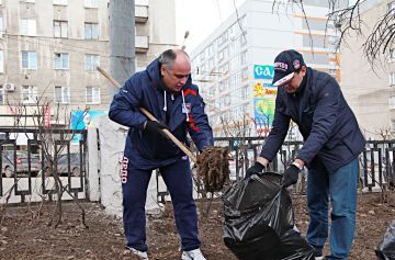 Большой общегородской субботник прошел в Нижнем Новгороде 18 апреля