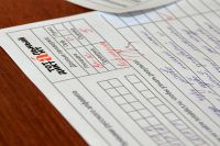 «Вполоборота» и «вполуха» - самые сложные наречия