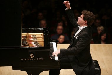В Нижнем Новгороде с концертом выступит Денис Мацуев