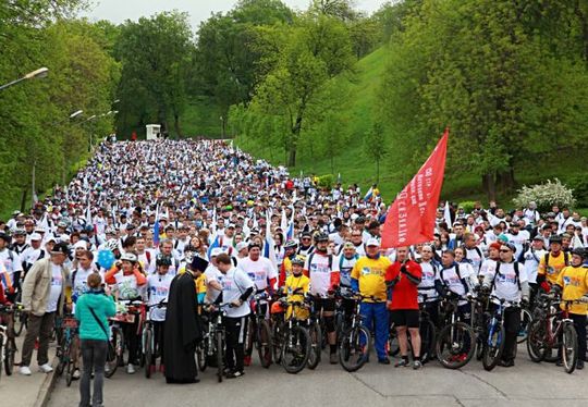 2200 велосипедистов проехали «Дорогой Минина» в Нижегородской области