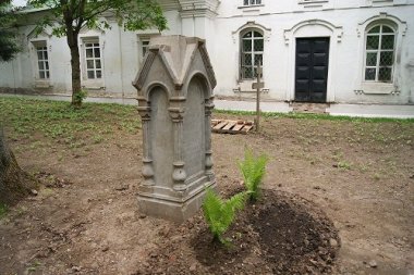 В парке Кулибина появился памятник купцу Бубнову