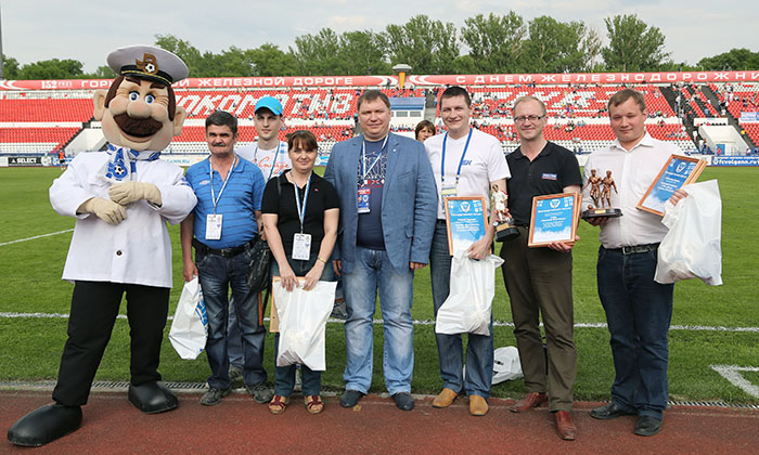В перерыве матча «Волга» - «Тюмень» состоялось награждение нижегородских журналистов