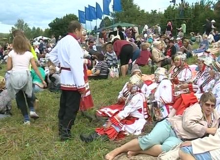 В селе Сартаково Богородского района в субботу ожидают до десяти тысяч гостей на фестиваль «Хрустальный ключ»