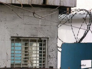 Заключенные нижегородской колонии ИК-14 закрылись в бараках из-за нарушений их прав