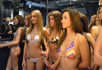 100 красавиц показали себя на финальном кастинге «Мисс Нижний Новгород-2015»