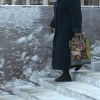 Нечищеные дороги, тротуары и даже ступеньки у входов в здания могут стать причиной того, что новогодние каникулы могут быть серьезно подпорчены