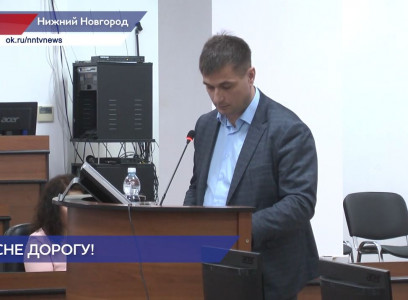 Депутаты Думы Нижнего Новгорода ограничили скорость передвижения на самокатах по тротуару до 25 км/ч