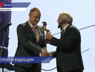 Лучшим сотрудникам Выксунского завода ОМК вручили награды и премии имени Ивана и Андрея Баташевых