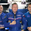 Российские космонавты на борту МКС поздравили всех землян с Днем космонавтики