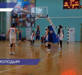 Первенство России по баскетболу среди ветеранов в Арзамасе закончилось победой нижегородских команд
