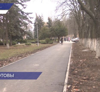 Нижегородские рабочие отремонтировали полкилометра тротуаров в Харцызске