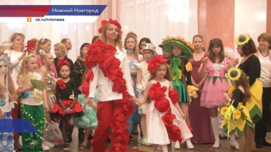 Конкурс костюмов «Весна, цветы и комплименты» в преддверии 8 Марта прошел во Дворце культуры ГАЗ