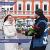 Традиционная акция «Дарите женщинам цветы» прошла в Нижнем Новгороде