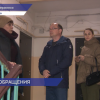 Сотрудники ГЖИ проверили качество ремонта подъезда одного из старых домов Дзержинска