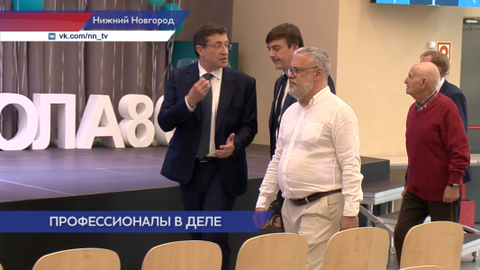 Глава Минпросвещения РФ Сергей Кравцов посетил школу 800 и площадку чемпионата «Профессионалы» в Нижнем Новгороде