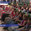 Участники школьного лагеря встретились с ветераном СВО Александром Курицыным